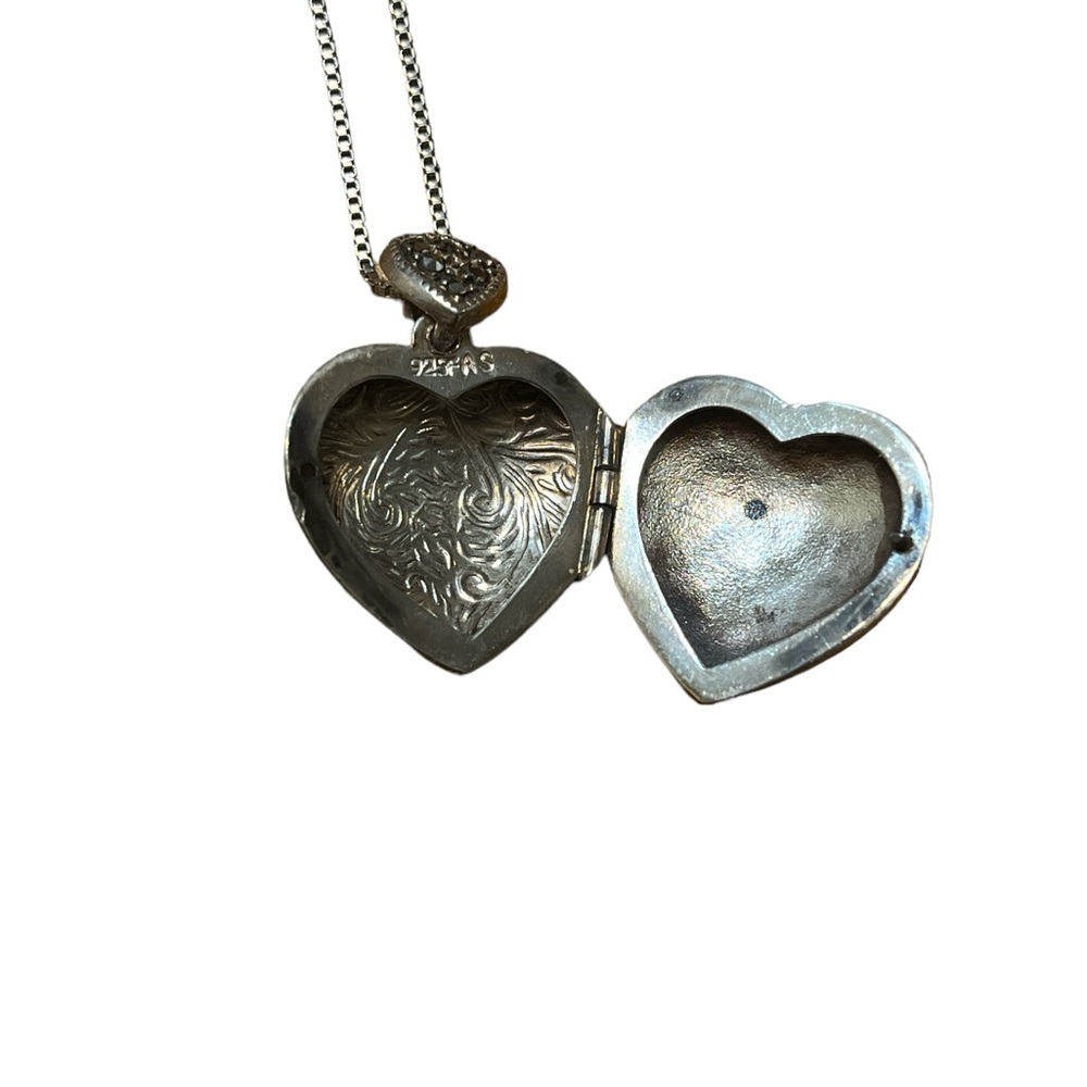 FAS Sterling Marcasite Heart Locket Pendent with Chain - Picture 2 of 3